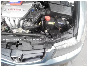 avto-akkumulyator-Mazda_MX5-Toyota_Yaris-Honda_Accord_Civic_HR-V_CR-V-rocket-smf-75b24ls-55ah